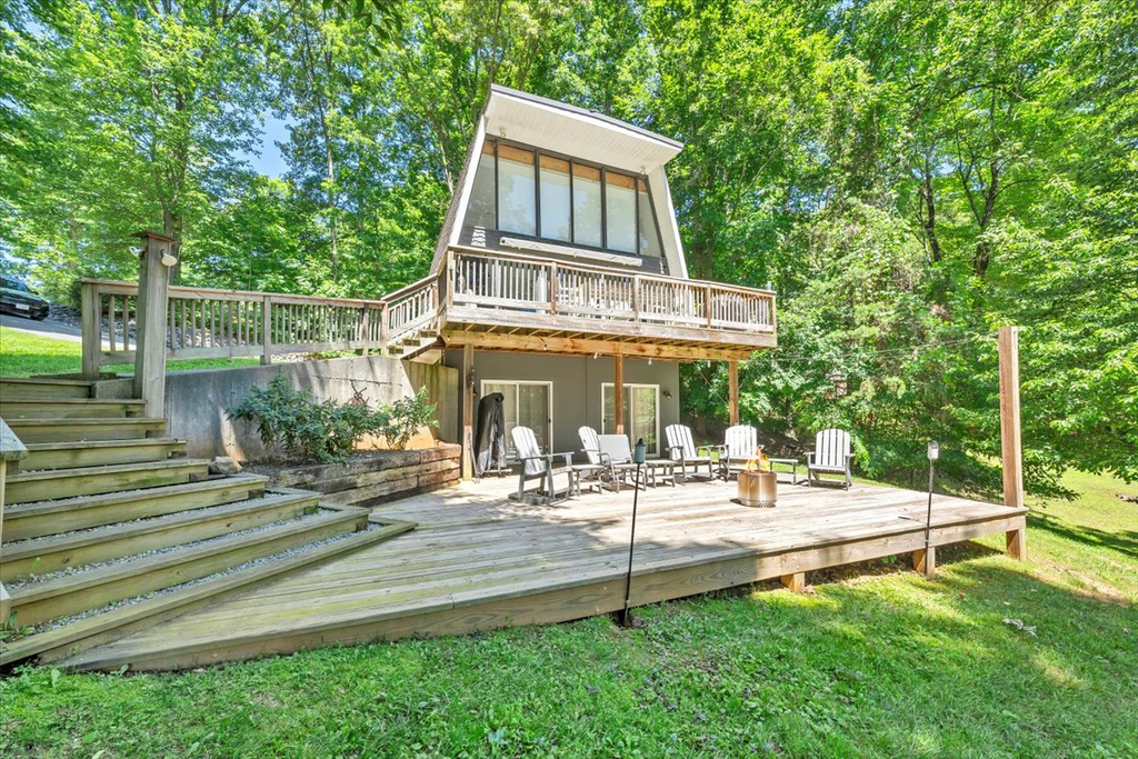 LAKE Chez At At