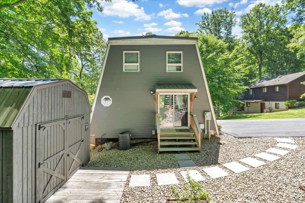 Chez At At - Lake Front & Private Dock
