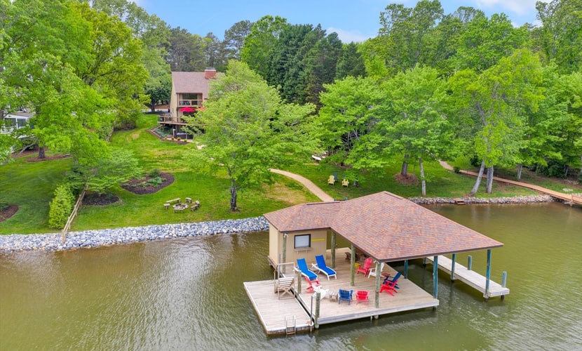 Dancing Water - Sleeps 10, Private dock, Game Room & Hot Tub