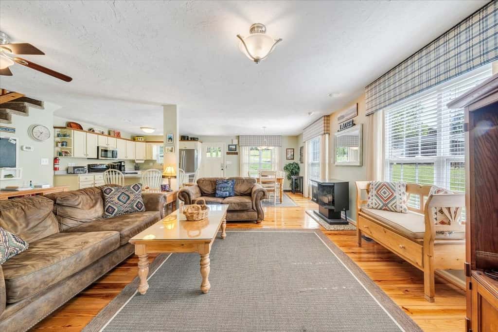 LAKE Cape Cottage