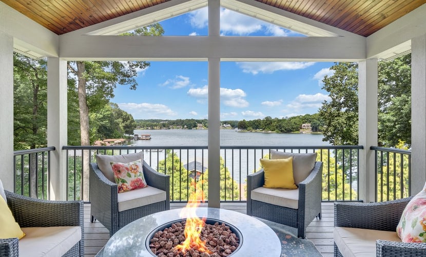 Private Lakefront Oasis - 5 Bedroom, Private Dock, & Firepit