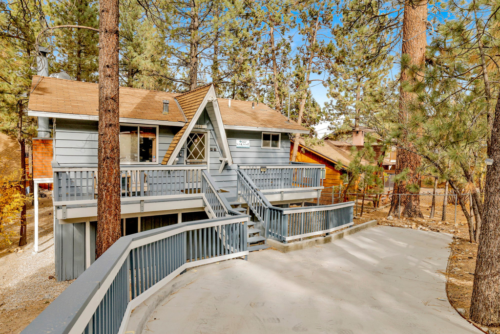 Sweet Cabin Home Gateway #2576