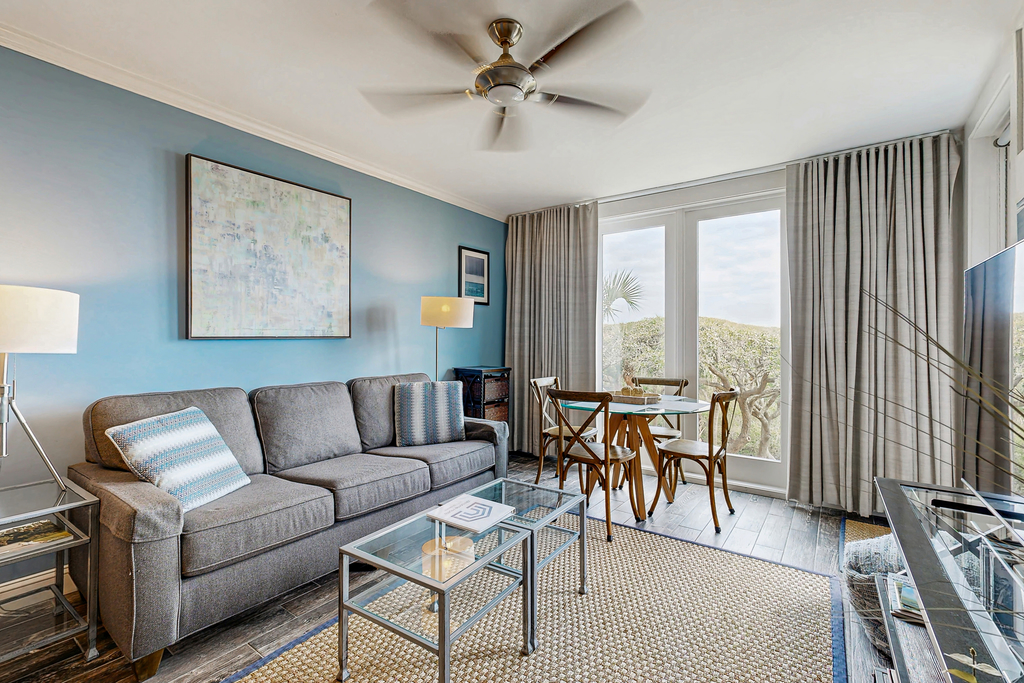 Third floor home with stunning private-deck ocean views - steps from beach