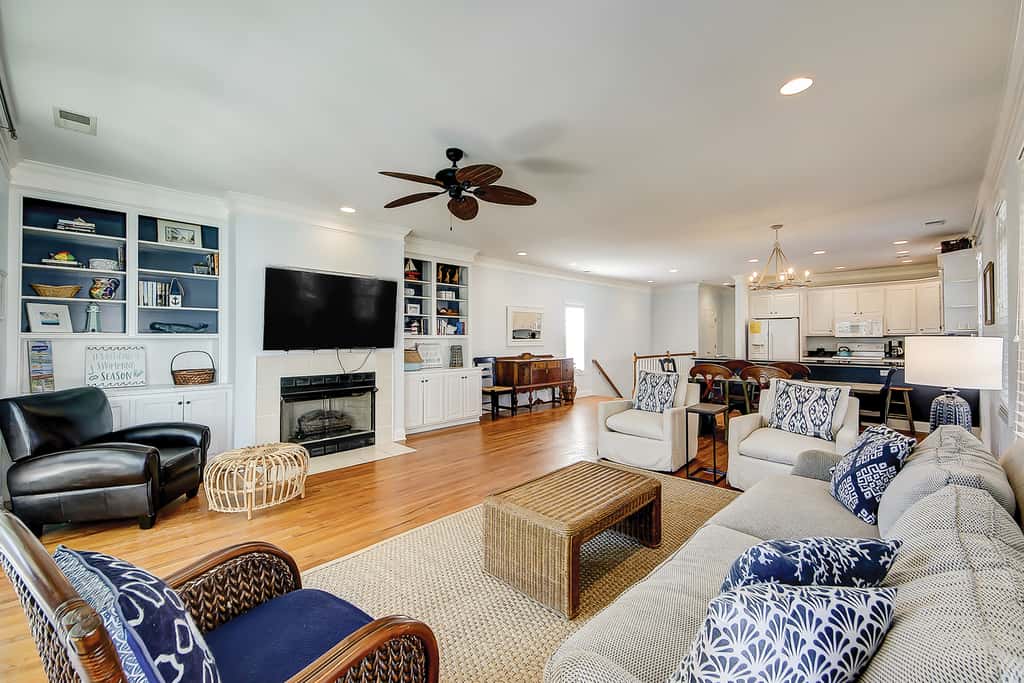 Gorgeous home with private pool, deck, enclosed patio, central AC, & balcony