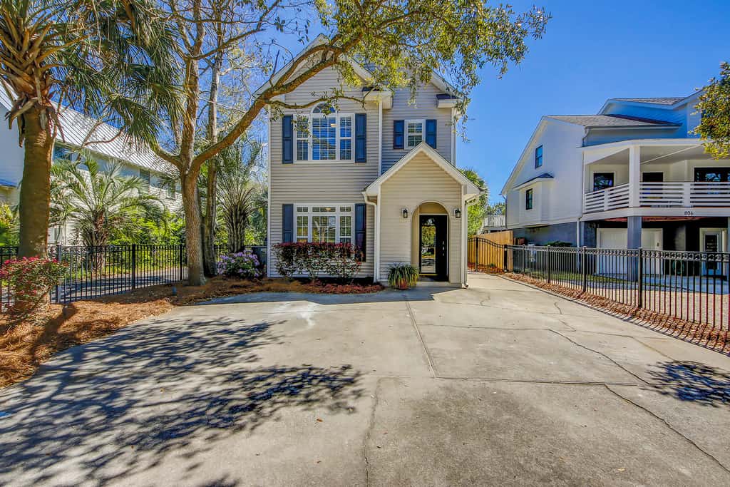 Gorgeous home with private pool, deck, enclosed patio, central AC, & balcony