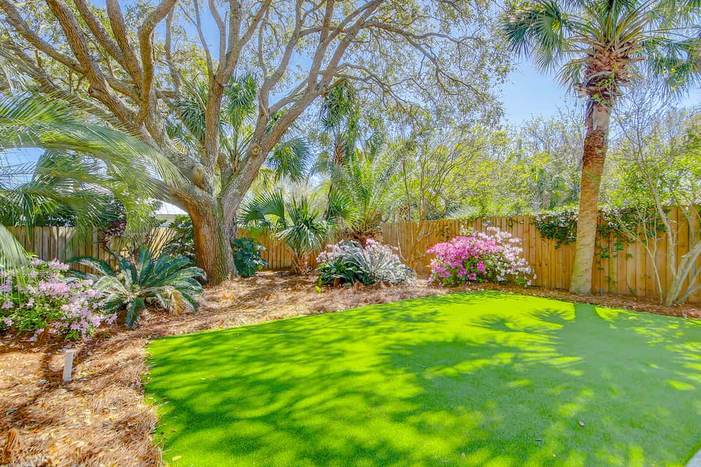 Gorgeous home with private pool, deck, enclosed patio, central AC, & balcony