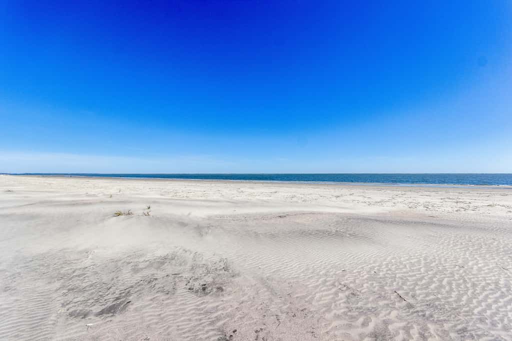 Renovated villa with gorgeous ocean views, pool, grills, & great location