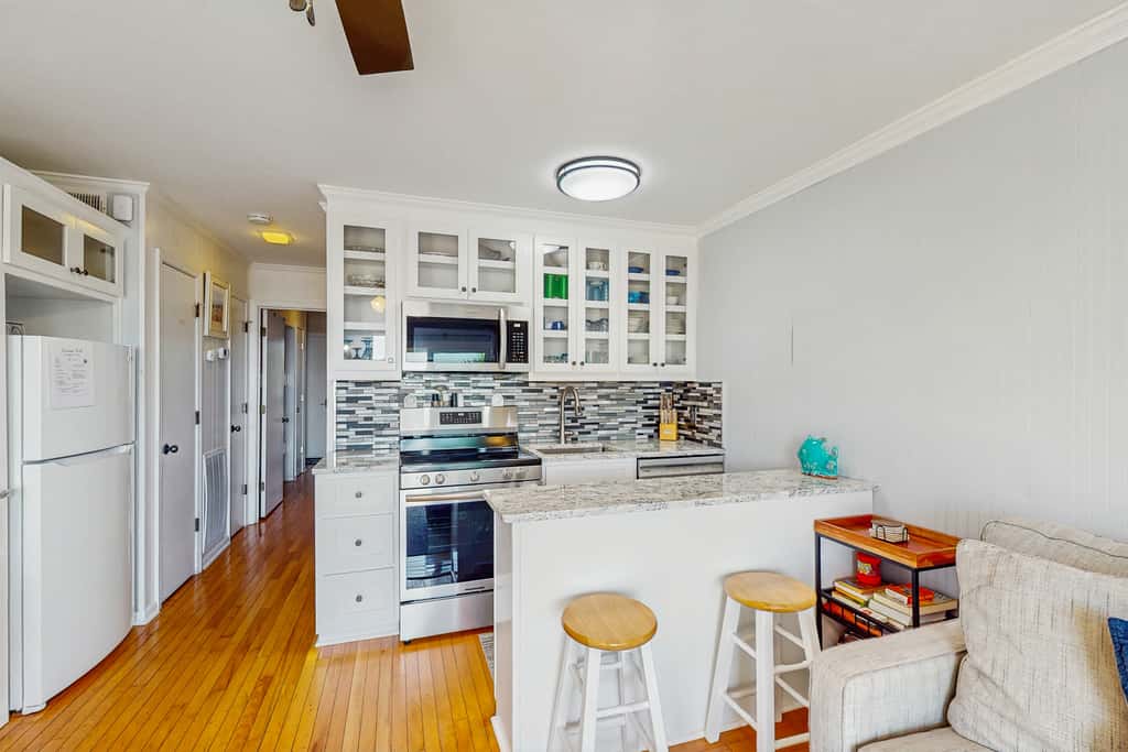 Renovated villa with gorgeous ocean views, pool, grills, & great location
