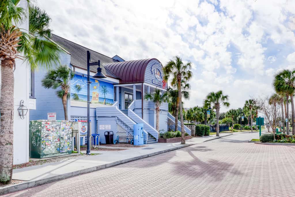 Ocean-view villa at beachfront complex with pool - walk to golf, dining, & more