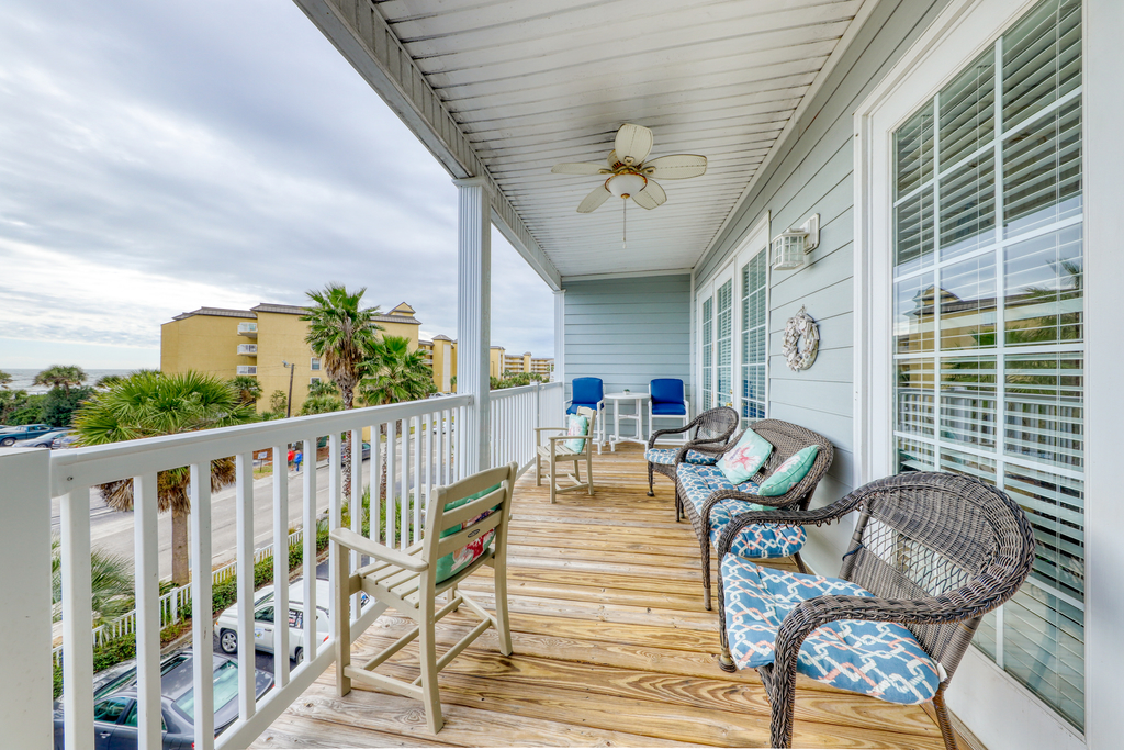 Second-level beachfront villa w/ shared pool, ocean views, & balcony
