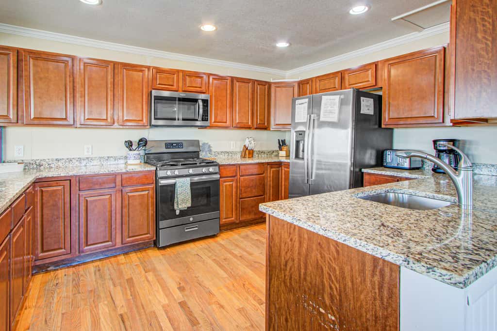 Recently updated Dog-friendly oceanfront home, lots of deck space & game room