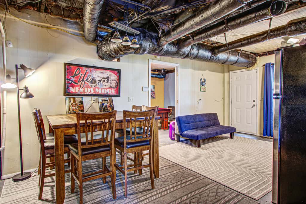 Recently updated Dog-friendly oceanfront home, lots of deck space & game room