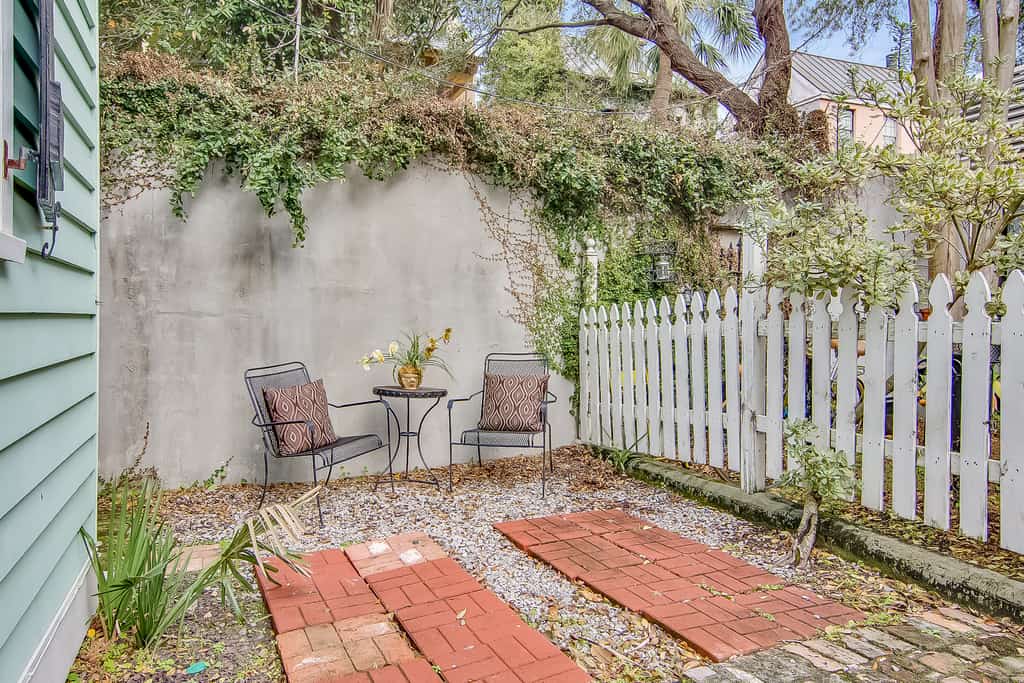 4 Tully Alley