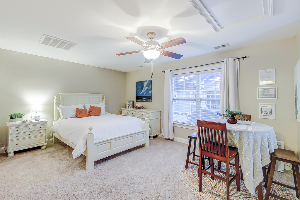 Charming studio with 3 pools, kitchenette & AC