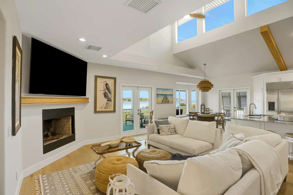 5BR Home- waterfront w/ pool, hot tub, & game room