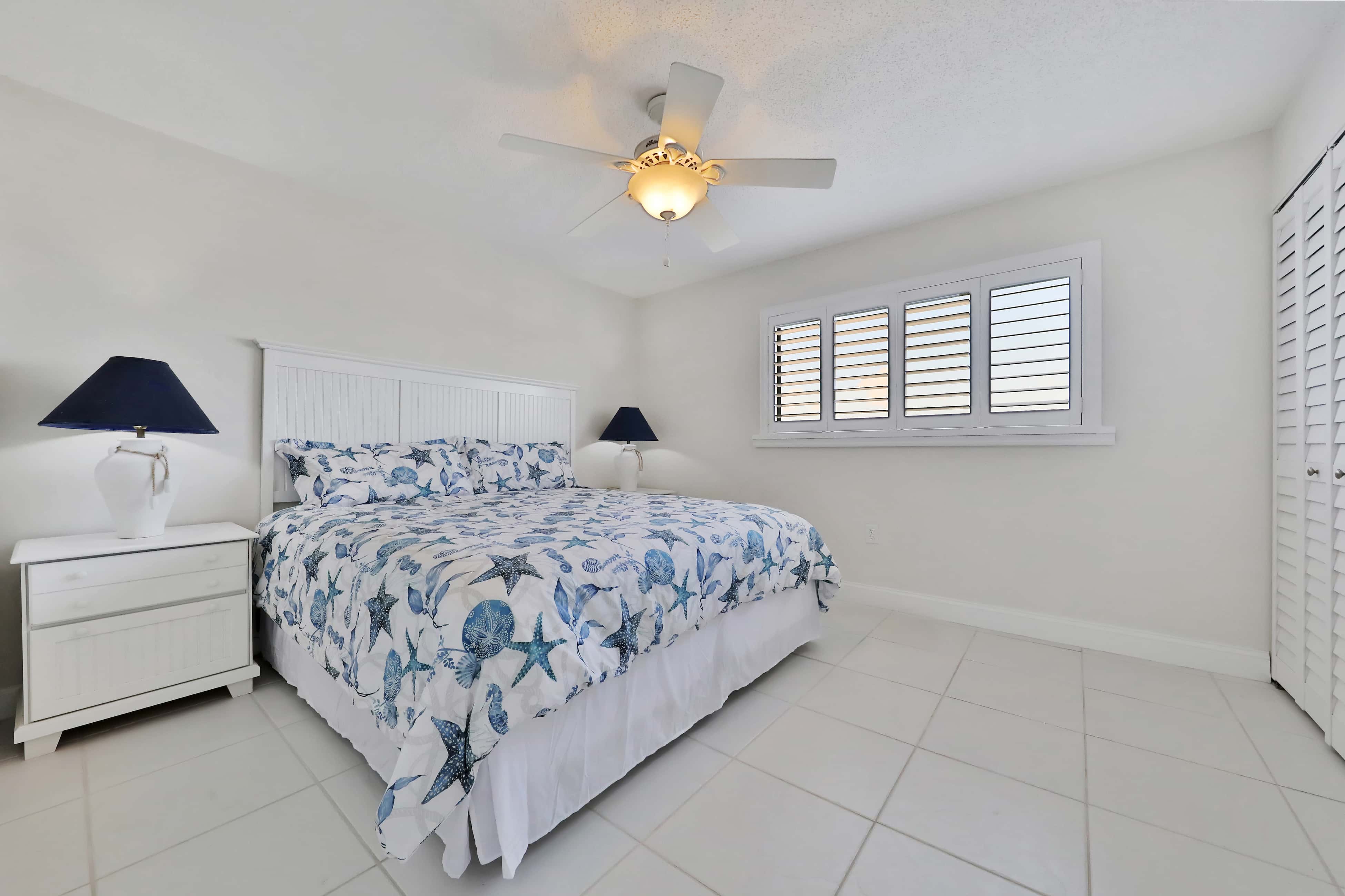 Bright Gulf front condo just steps from the beach