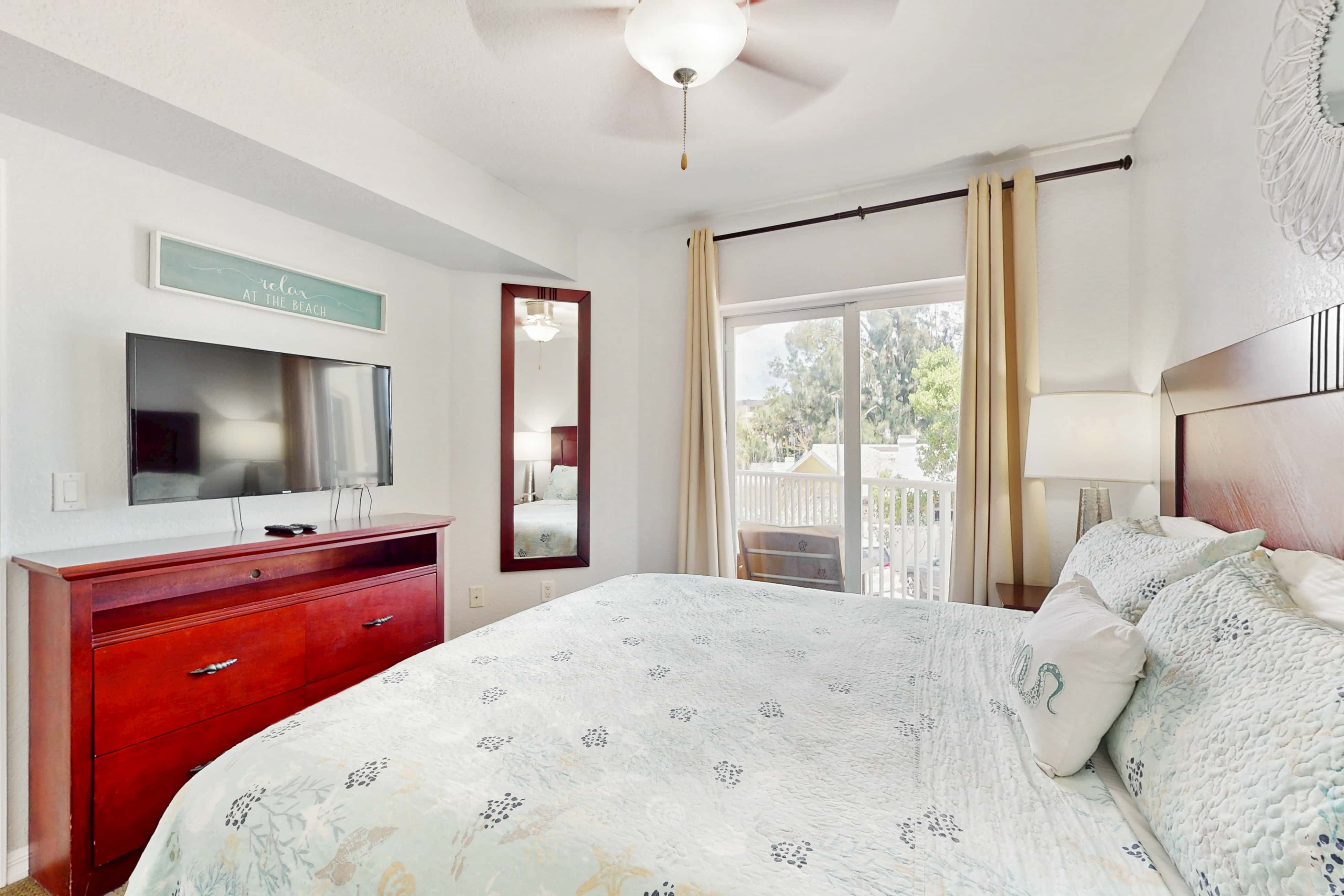 Second floor condo with beach access balcony pool hot tubs and ping pong
