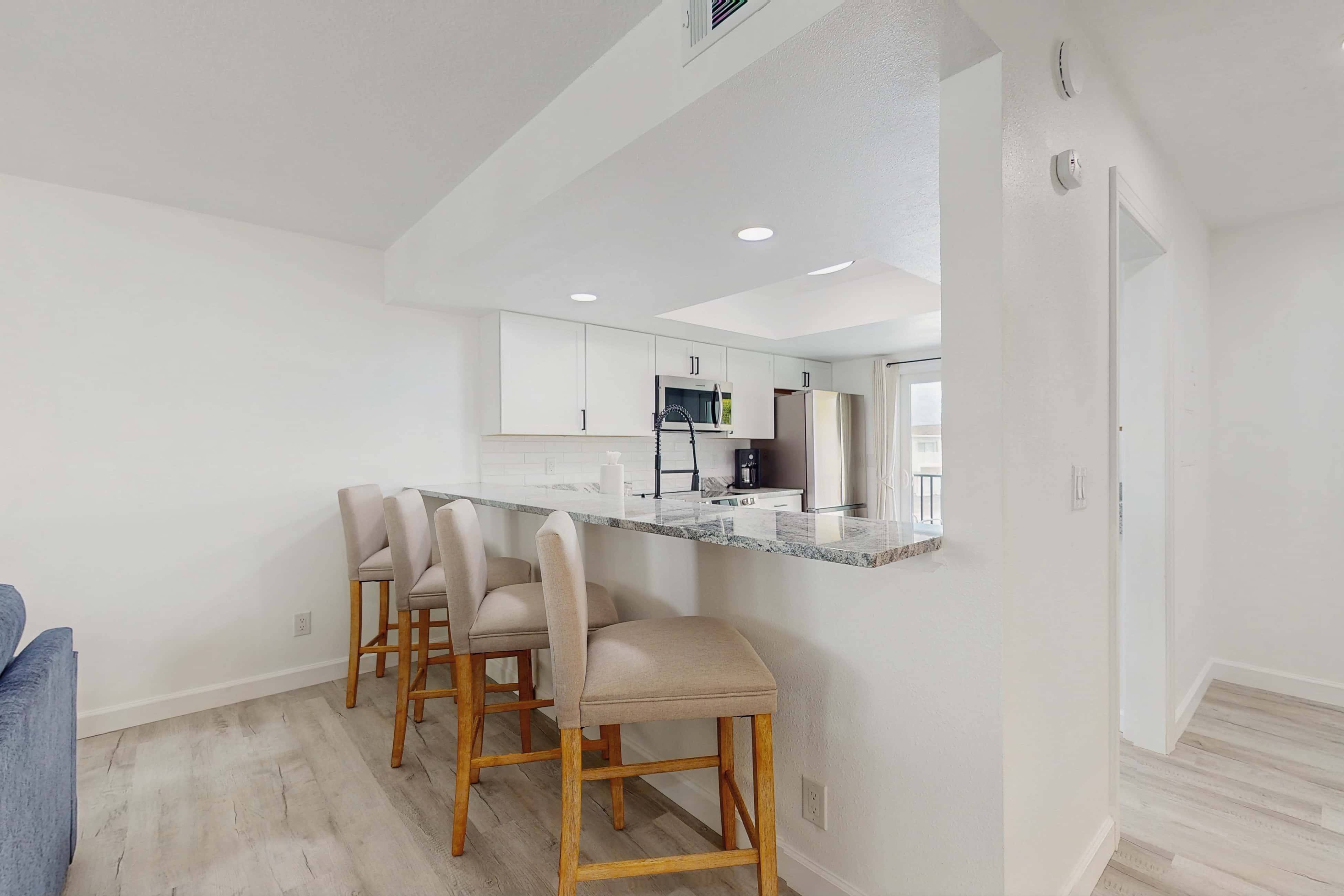 Spacious and dog friendly close to the Gulf and beaches AC WIFI and WD