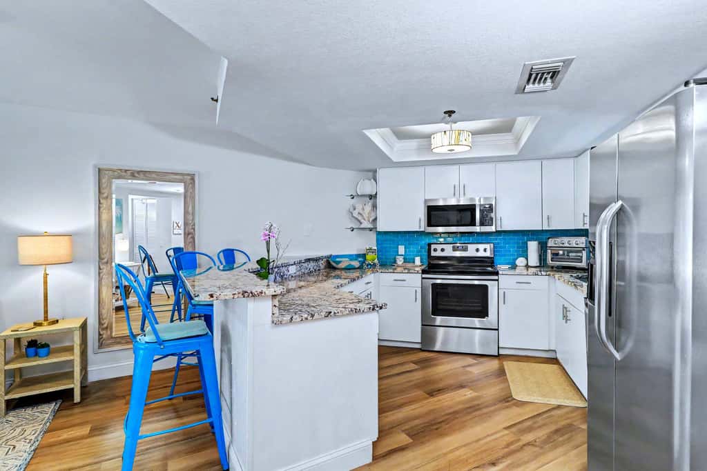 Beachfront St. Pete Condo w/ Heated Pool & Balcony