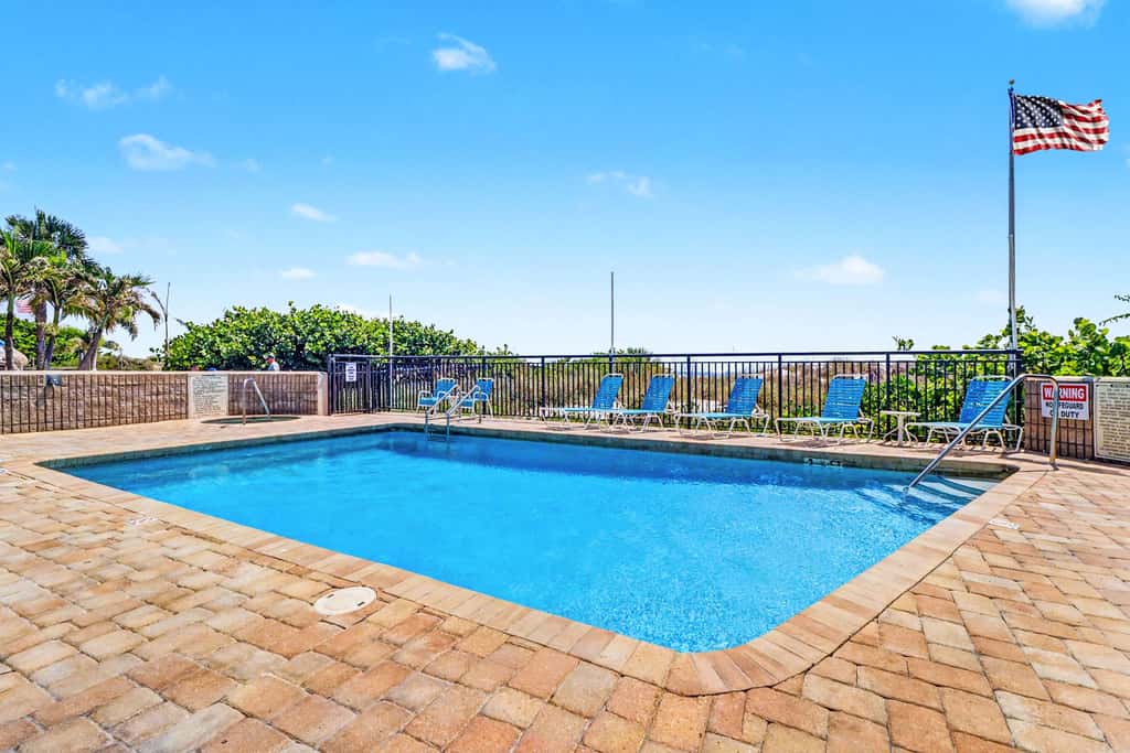 Beachfront St. Pete Condo w/ Heated Pool & Balcony