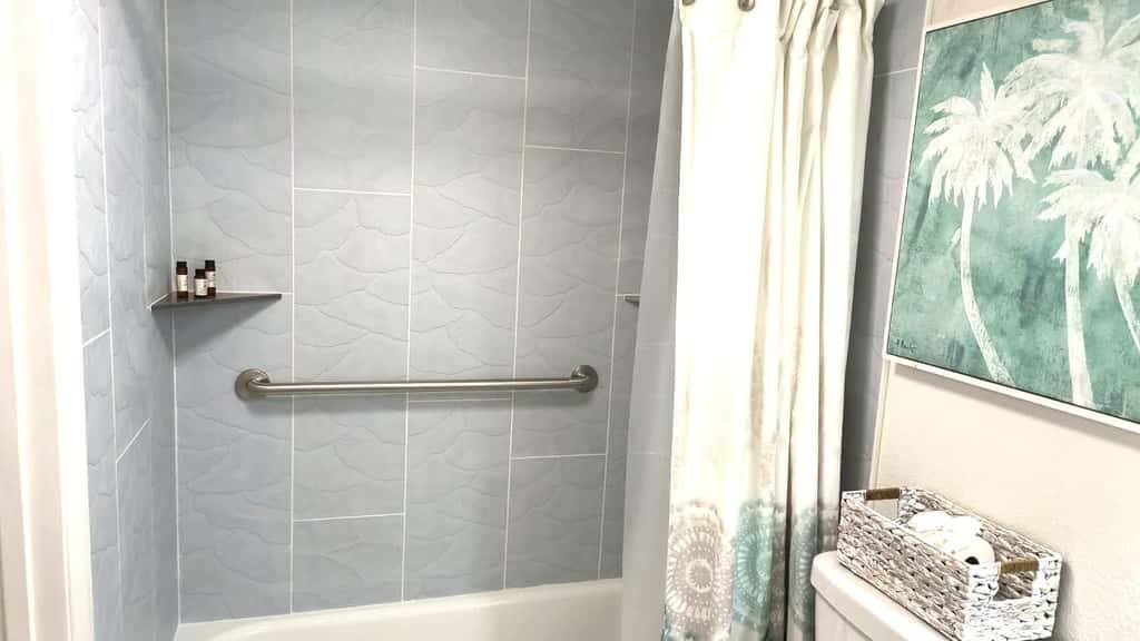 Beachfront St. Pete Condo w/ Heated Pool & Balcony