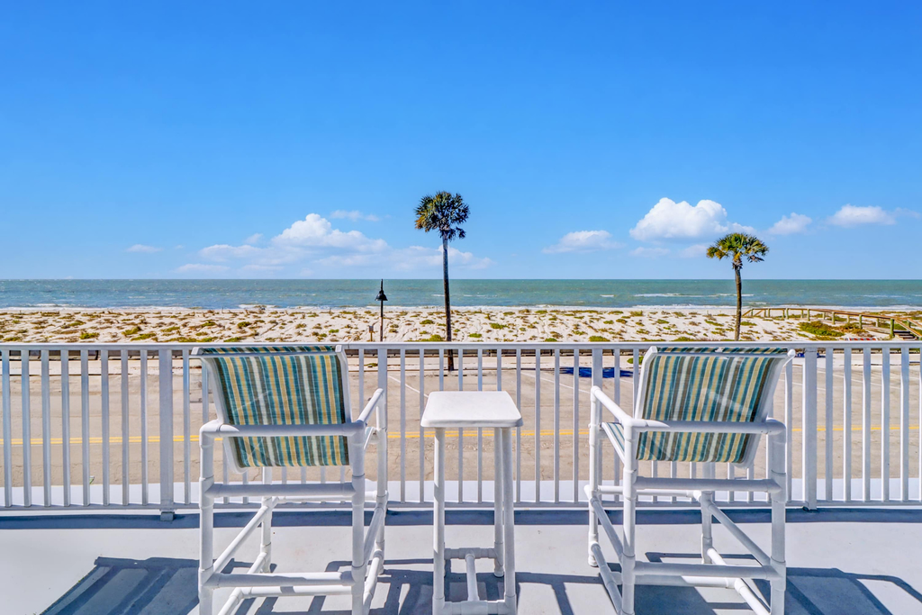 Coastal dog friendly condo with observation deck best Gulf sunset views
