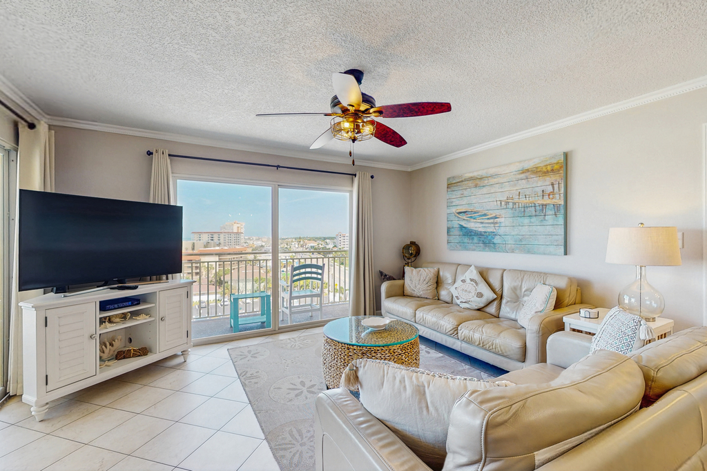 Beachfront corner condo w private balcony heated pool hot tub picnic tables