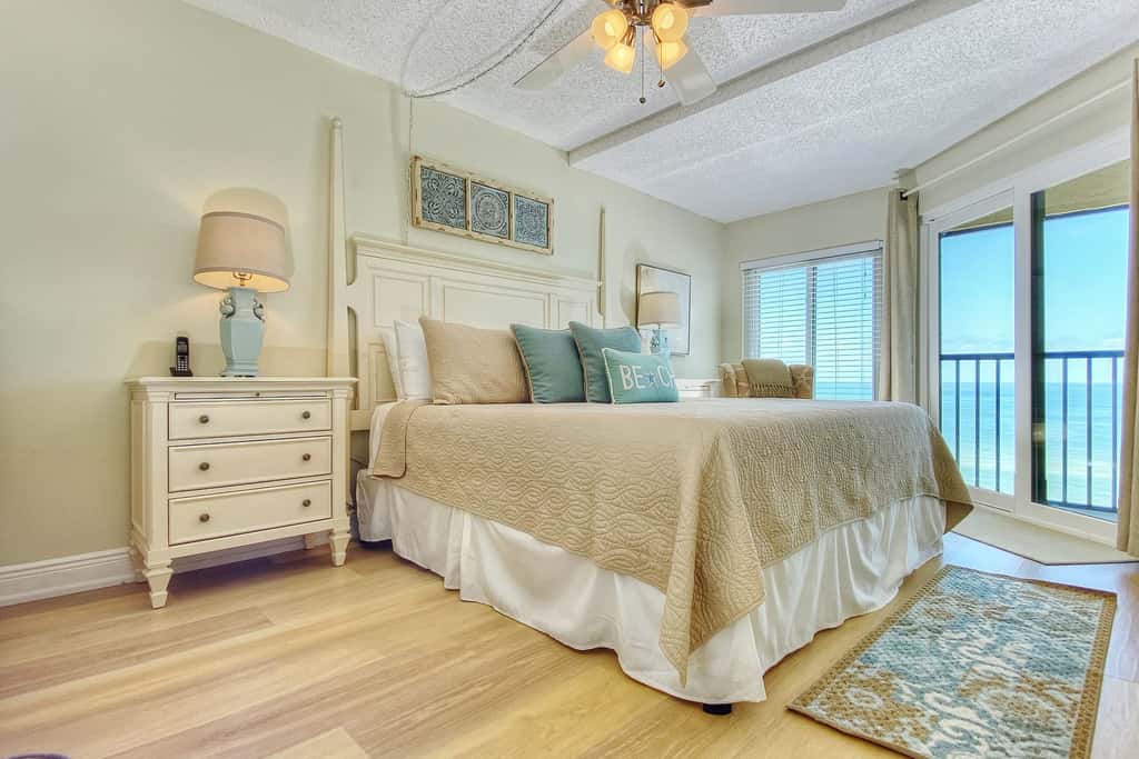 Peaceful Beachfront Escape w/Private Balcony, Heated pool & Spa