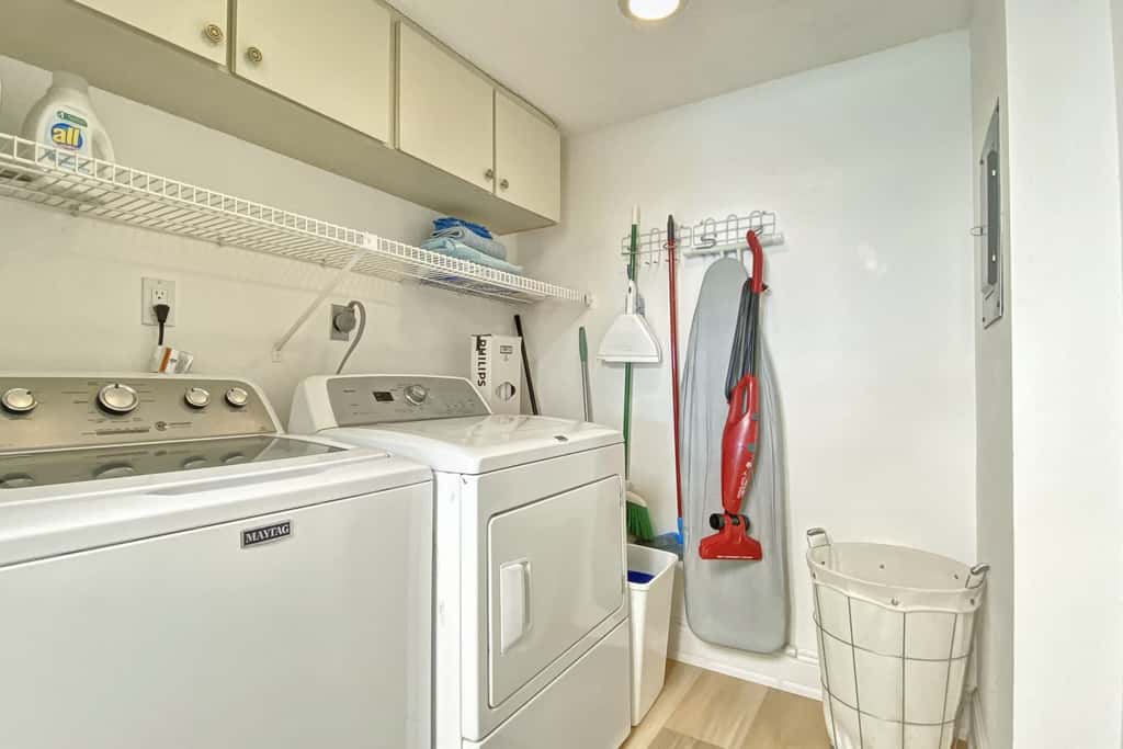 Peaceful Beachfront Escape w/Private Balcony, Heated pool & Spa