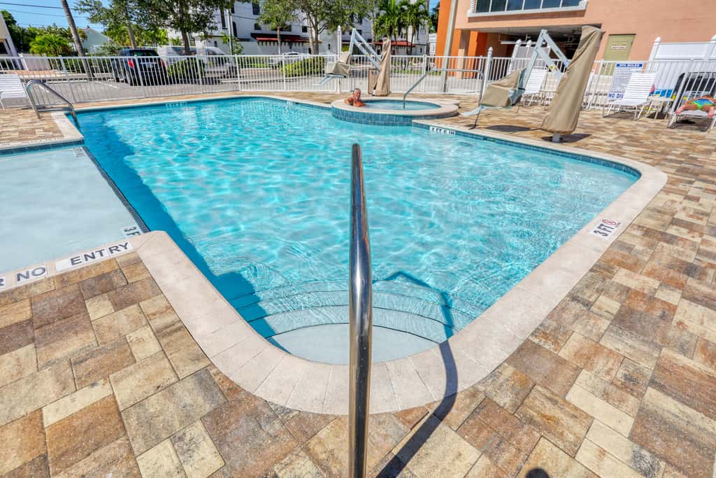 Intracoastal view condo with pool hot tub and marina access walk to beach