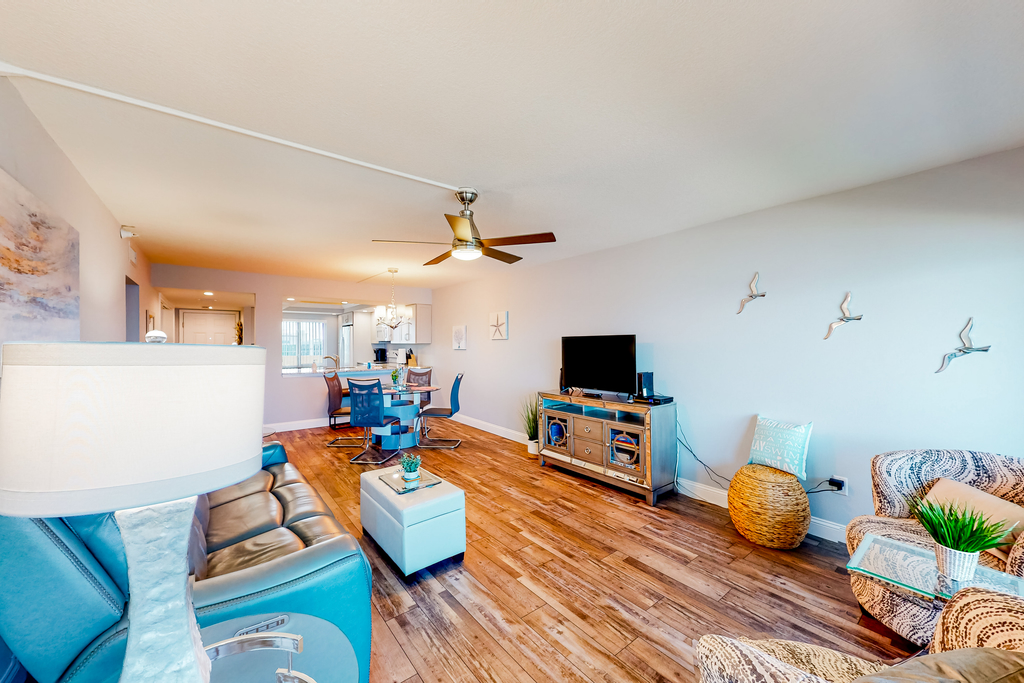 Parrot Cove Condo in Madeira Beach with a heated pool