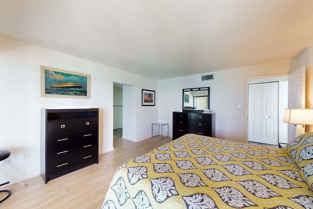 Oceanfront condo w stunning views fully equipped kitchen shared hot tub pool