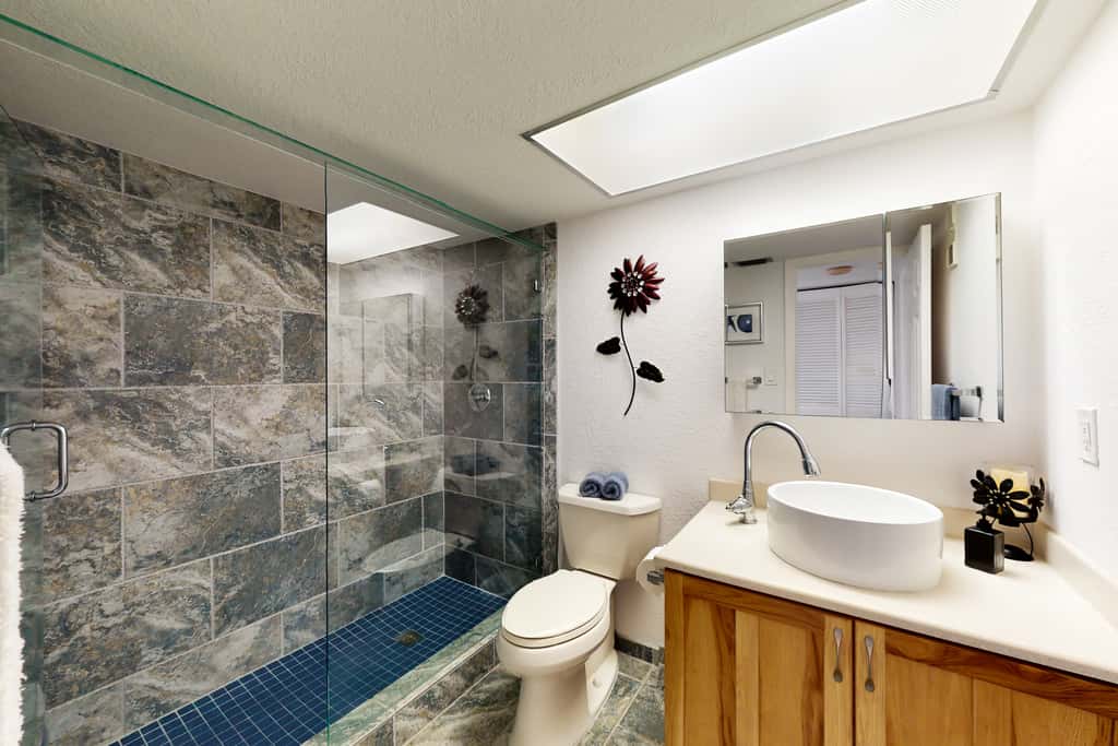 Oceanfront condo w stunning views fully equipped kitchen shared hot tub pool