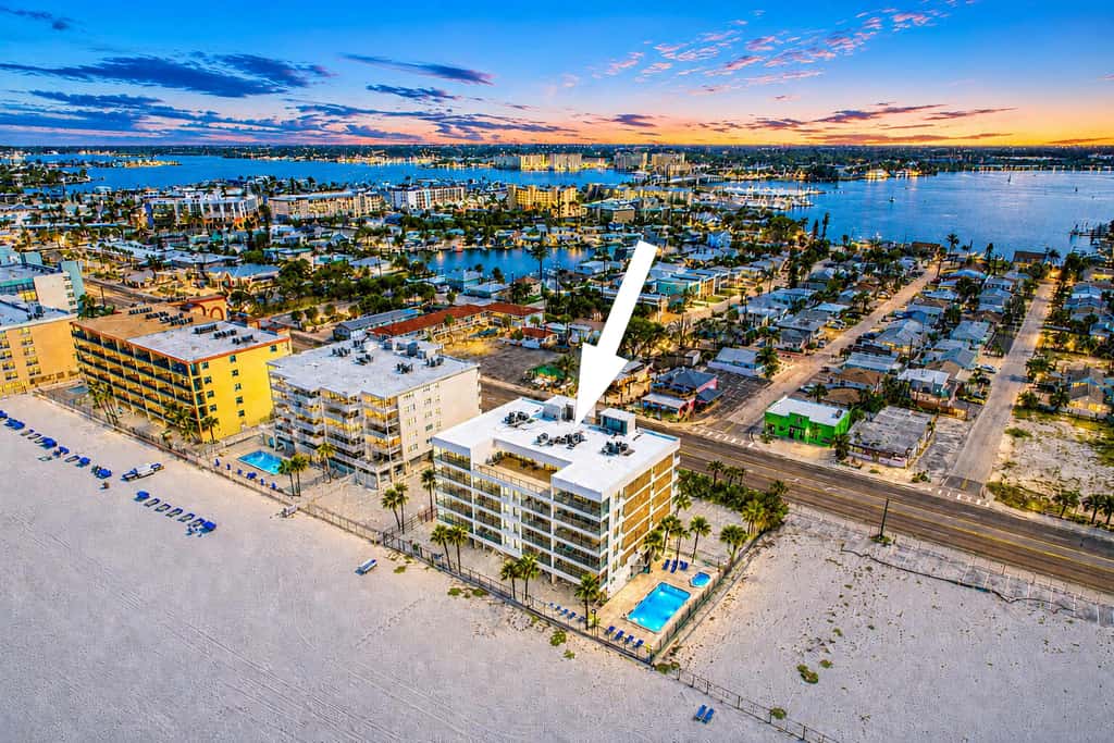Extraordinary Gulf front condo w screened in balcony WD AC heated pool pool spa