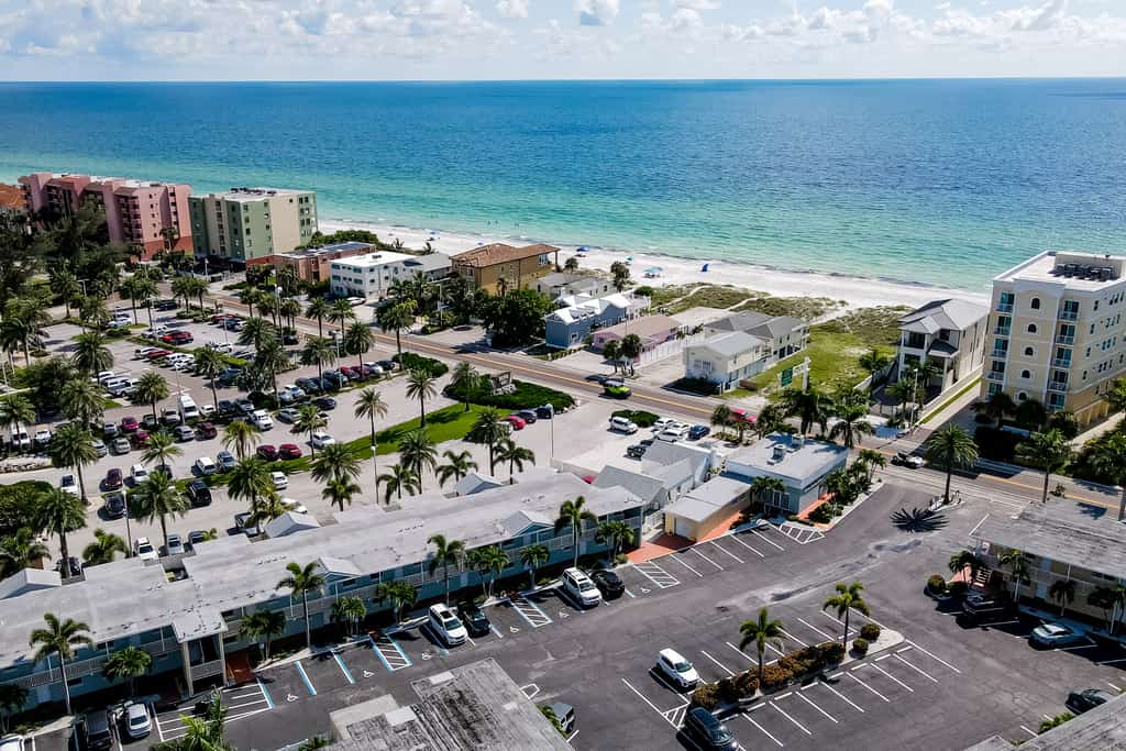 Barefoot Beach Resort