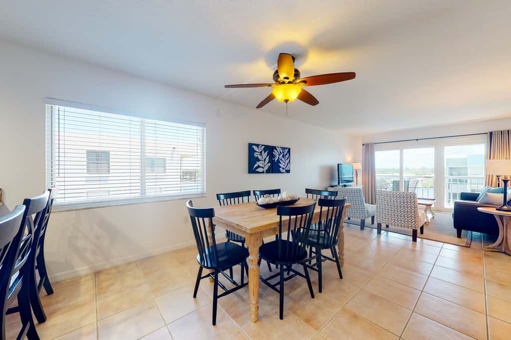 Beach condo with amazing views heated pool hot tub central AC and WD
