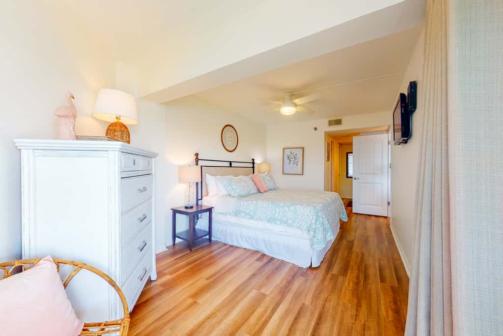 Beach condo with amazing views heated pool hot tub central AC and WD