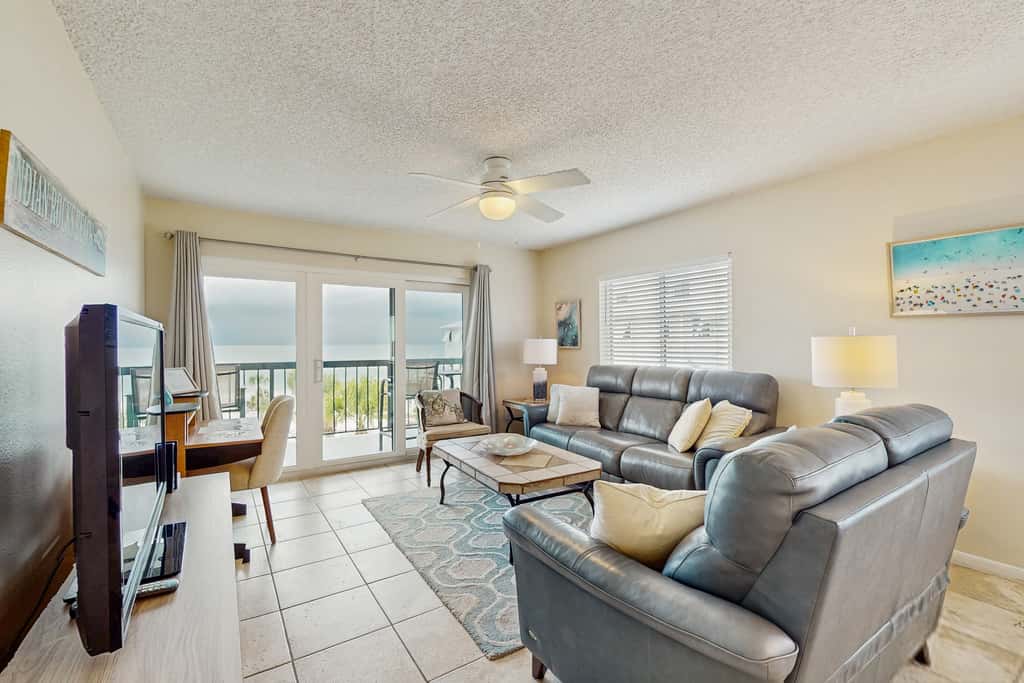Sand Castle condo with Gulf view balcony heated pool hot tub and beach access