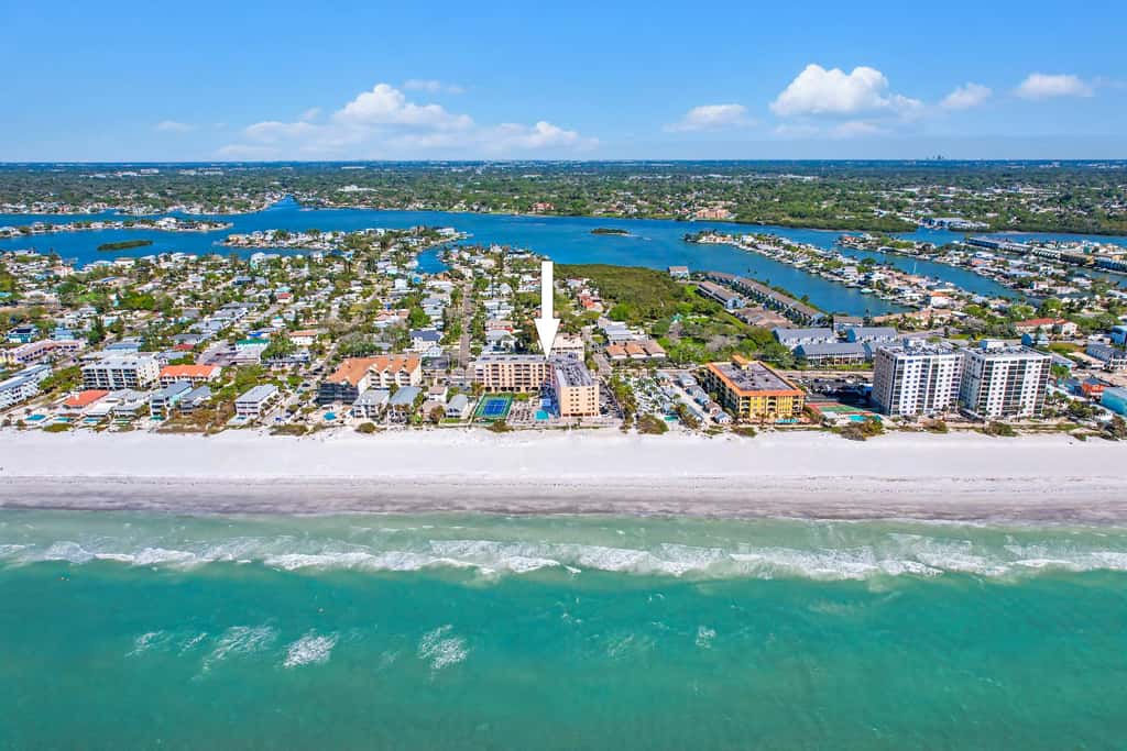 Dog friendly beachfront condo with pool hot tub tennis and AC snowbird friendly