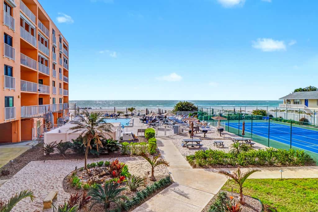 Reef Club