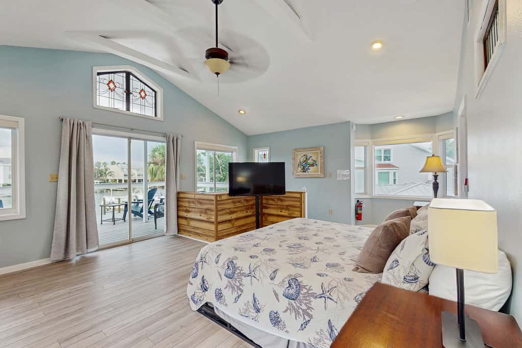 Waterfront home with private pool deck and patio 1/2 mile to the beach