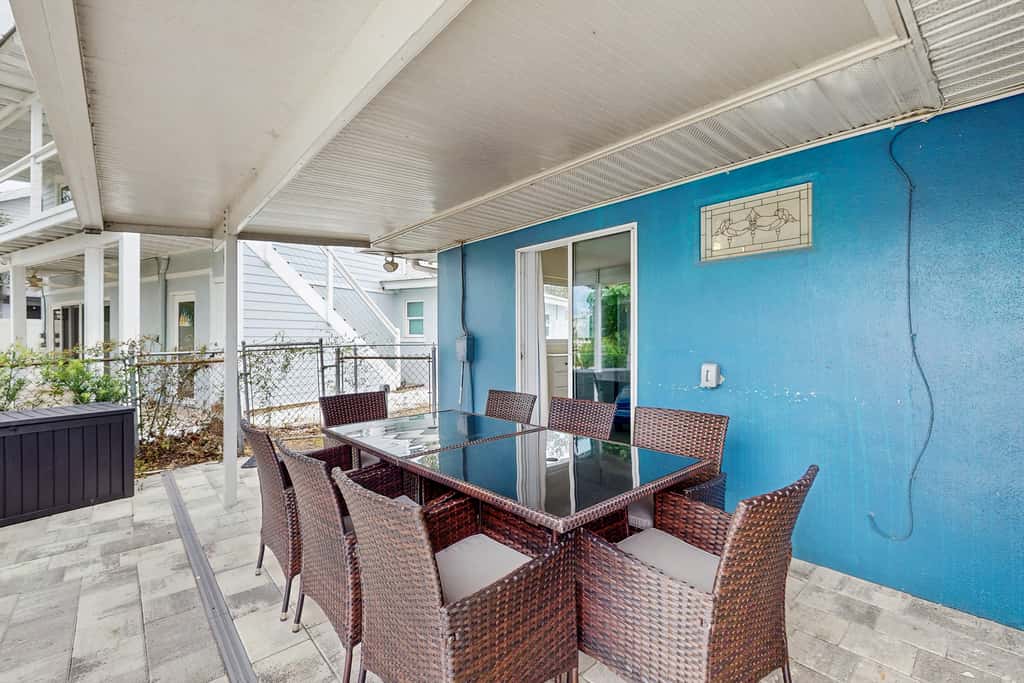 Waterfront home with private pool deck and patio 1/2 mile to the beach