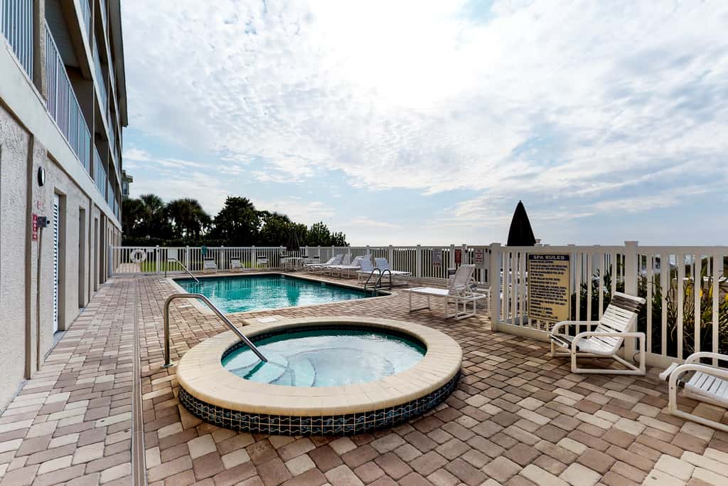 Beachfront condo with pool hot tub and Gulf views from the balcony