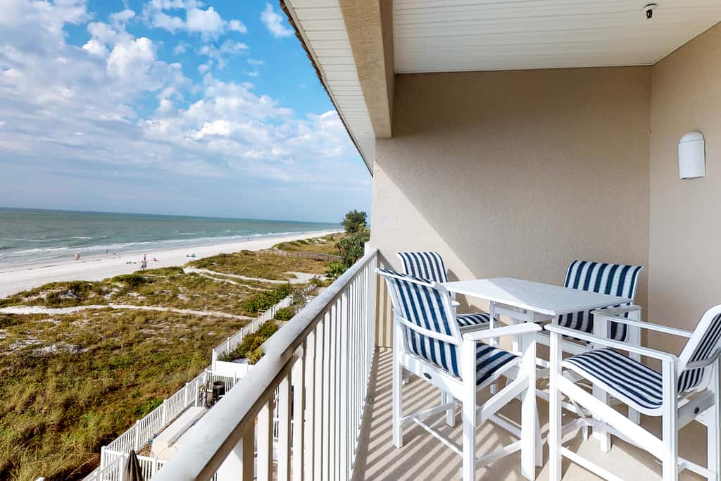 Beachfront condo with pool hot tub and Gulf views from the balcony