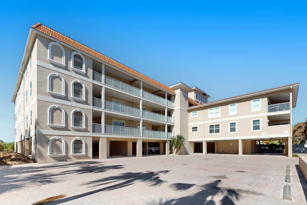 Welcoming Gulf front condo with pool and hot tub direct beach access