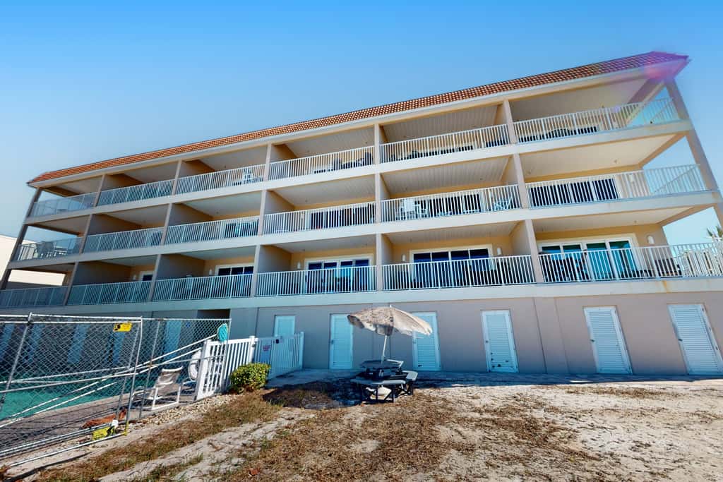 Welcoming Gulf front condo with pool and hot tub direct beach access