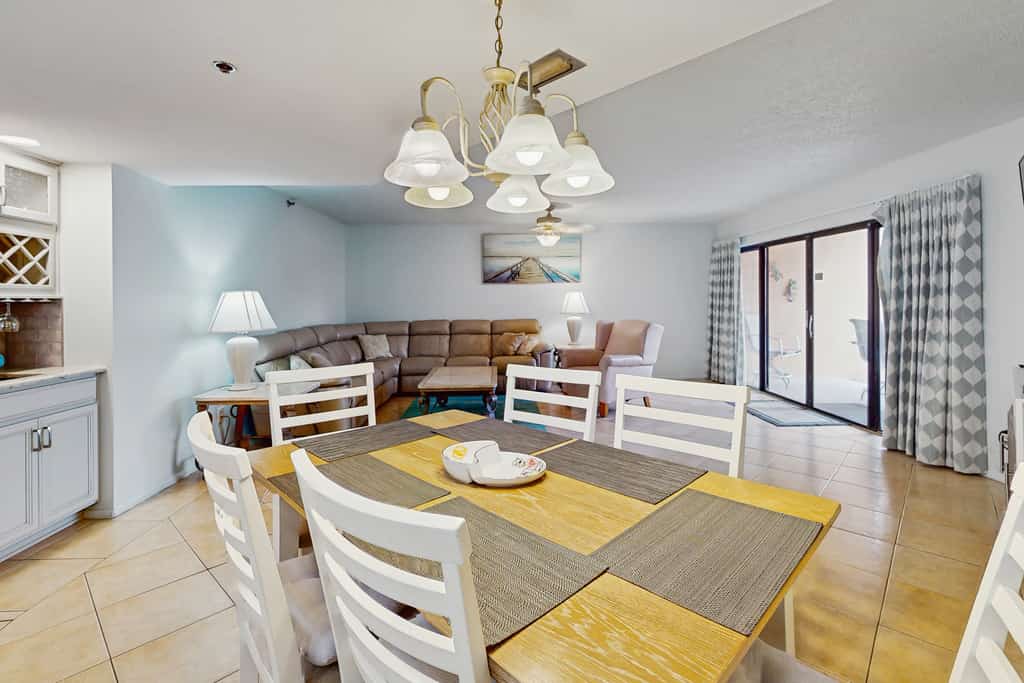 Reef Club 105