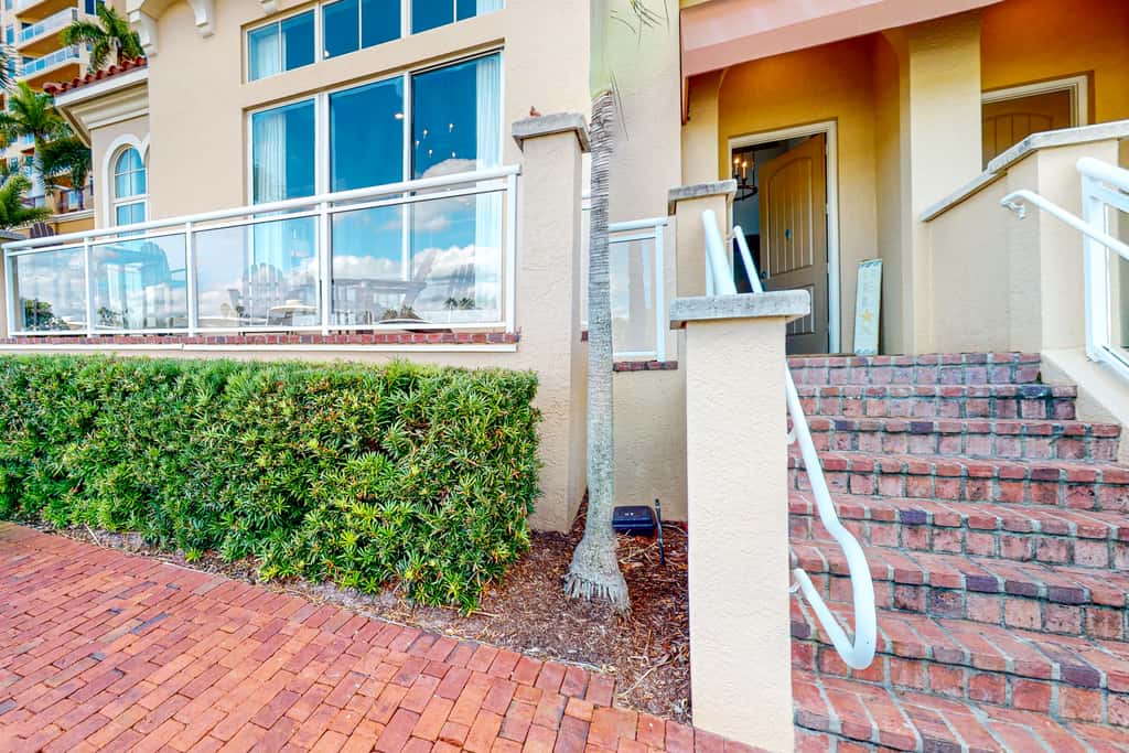 Dog Friendly Retreat w/Bay Views, Pool, Spa & Onsite Marina