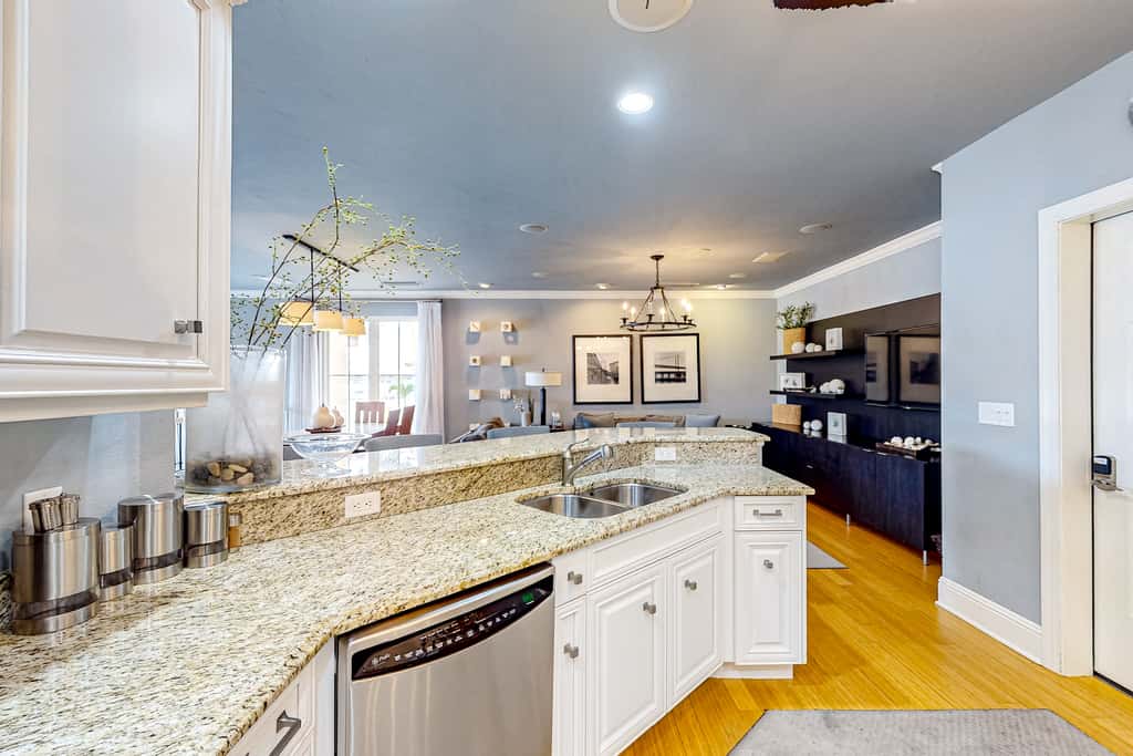 Dog Friendly Retreat w/Bay Views, Pool, Spa & Onsite Marina