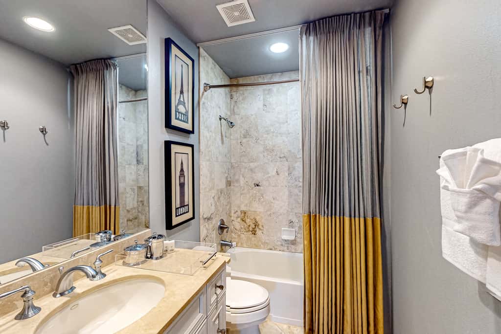Dog Friendly Retreat w/Bay Views, Pool, Spa & Onsite Marina